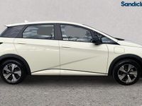 New BYD Dolphin Active 69 kW (95 HP) 2025 White Hatchback