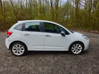 Used Citroën C3 SELECTION 2014 White Hatchback