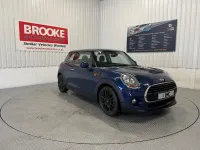 Used Mini Cooper Hatch 136 HP (100 kW) 2018 Blue Hatchback