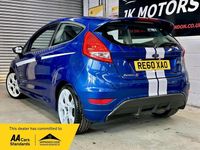 Używany Ford Fiesta S 2011 Niebieski Hatchback