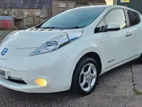 Used Nissan Leaf Acenta 80 kW (109 HP) 2015 White Hatchback