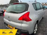 Używany Peugeot 3008 Access 2012 Srebrny Kombi