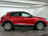 Used VW T-Roc Style 150 HP (110 kW) 2023 Red SUV