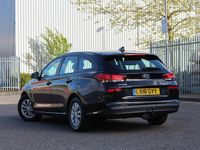 Used Hyundai i30 120 HP (88 kW) 2018 Black Estate
