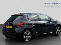 Used Peugeot 208 GT-line 108 HP (79 kW) 2017 Blue Hatchback