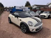 Usado Mini Cooper Cabriolet 122 HP (89 kW) 2013 Branco Cabrios