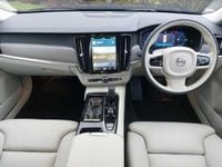 New Volvo V90 Plus 350 HP (257 kW) 2025 Metallic  silver dawn Estate