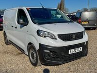 Used Peugeot Expert Premium 102 HP (75 kW) 2022 White Van