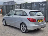 Usado Mercedes B200 Premium Plus 156 HP (114 kW) 2015 Prateado Monovolume