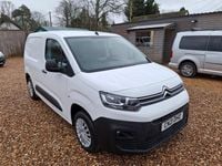 Used Citroën Berlingo 75 HP (55 kW) 2021 White MPV