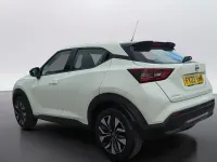Używany Nissan Juke Acenta 114 KM (83 kW) 2023 Biały SUV