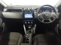 Used Dacia Duster Prestige 100 HP (73 kW) 2023 White SUV