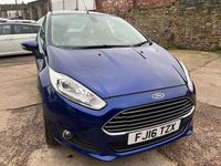 Used Ford Fiesta Titanium 95 HP (69 kW) 2016 Blue Hatchback