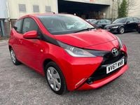 Used Toyota Aygo X-play 68 HP (50 kW) 2017 Red Hatchback