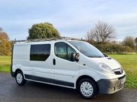 Used Vauxhall Vivaro 115 HP (84 kW) 2014 White MPV