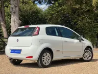 Used Fiat Punto Easy 69 HP (50 kW) 2013 White Hatchback