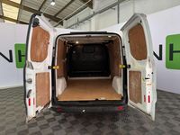 Used Ford Transit Custom 105 HP (77 kW) 2017 White Van