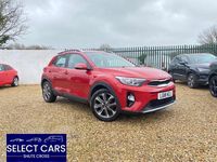 Usado Kia Stonic 118 HP (86 kW) 2018 Vermelho SUV