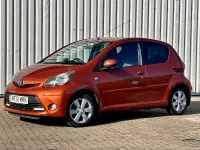 Used Toyota Aygo 68 HP (50 kW) 2012 Orange Hatchback