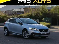Używany Volvo V40 Plus 2019 Srebrny Hatchback