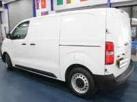 Used Peugeot Expert 100 HP (73 kW) 2020 White Van