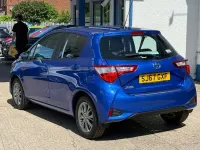 Used Toyota Yaris 2017 Blue Hatchback