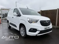 Used Vauxhall Combo Sportive 100 HP (73 kW) 2021 White MPV