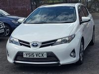 Used Toyota Auris Hybrid 2015 White Hatchback