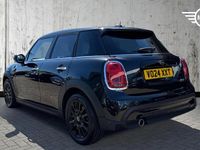 Używany Mini Cooper Classic 134 KM (98 kW) 2024 Czarny Hatchback