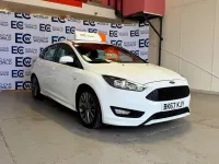 Used Ford Focus ST-Line 125 HP (91 kW) 2017 White Hatchback