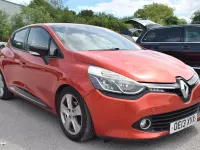 Used Renault Clio Dynamique 90 HP (66 kW) 2013 Red Hatchback