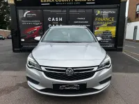 Used Vauxhall Astra Design Edition 100 HP (73 kW) 2017 Silver Hatchback