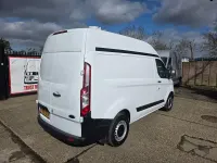 Used Ford Transit Custom 105 HP (77 kW) 2019 White Van