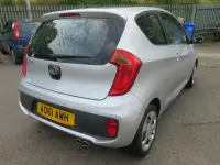 Used Kia Picanto Air 68 HP (50 kW) 2011 Silver Hatchback