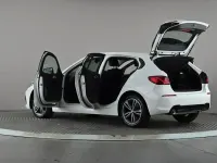 Used BMW 118 Sport Line 136 HP (100 kW) 2023 White Hatchback
