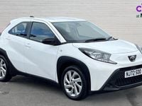 Used Toyota Aygo X PURE 72 HP (52 kW) 2022 White SUV