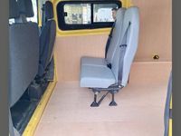Used Ford Transit Custom 130 HP (95 kW) 2022 Yellow Estate