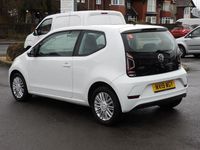 Used VW up! move up! 60 HP (44 kW) 2019 White Hatchback