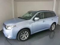 Used Mitsubishi Outlander P-HEV 200 HP (147 kW) 2015 Blue SUV