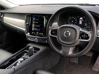 Used Volvo V90 Momentum 197 HP (144 kW) 2021 Estate