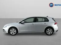 Second-hand VW Golf VIII Life 131 CP (96 kW) 2024 Hatchback