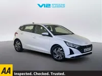 Used Hyundai i20 Advanced 100 HP (73 kW) 2025 White Hatchback