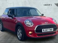 Used Mini Cooper Hatch 136 HP (100 kW) 2017 Red Hatchback