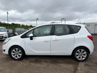 Used Vauxhall Meriva 2017 White MPV