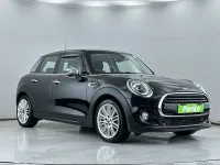 Używany Mini Cooper Hatch 2018 Czarny Hatchback