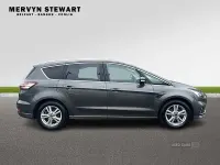 Usado Ford S-MAX Titanium 190 CV (139 kW) 2023 Gris Monovolumen