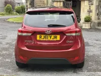 Used Hyundai ix20 Style 123 HP (90 kW) 2011 Red Hatchback