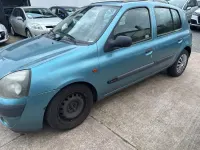 Used Renault Clio II Expression 2004 Blue Hatchback