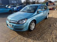 Used Vauxhall Astra Club 90 HP (66 kW) 2004 Blue Hatchback