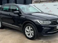 Begagnad VW Tiguan Life 150 HK (110 kW) 2022 Svart SUV